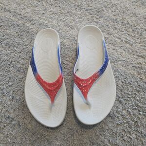 Oofos OOlala Sandals Women's Size 10 USA Thong Limited Release Red White Blue